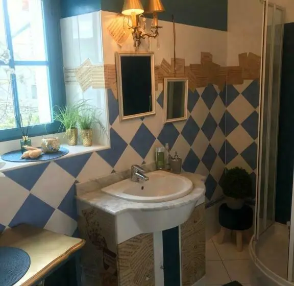デラックスルーム, Taty Ginette Maison Et Table D Hôtes