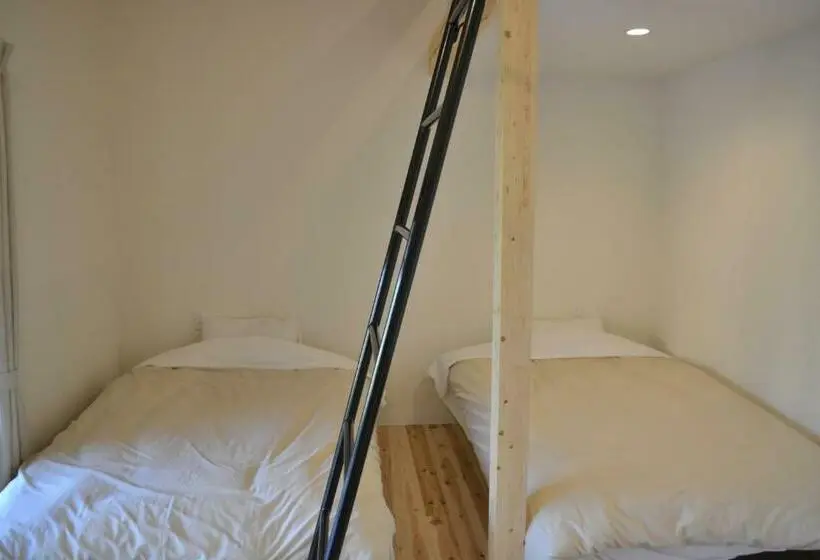 浴室共有スタンダード４人用ルーム, Bed N Chill Shippoya 七宝屋