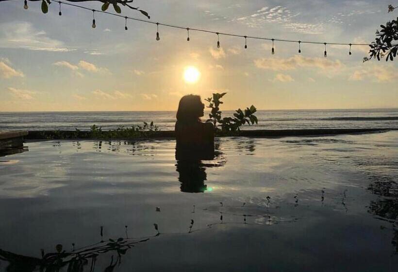 이코노미 룸, Juan Beach Bungalow