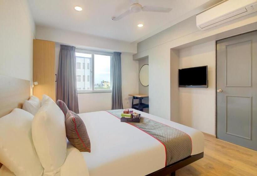 اتاق استاندارد, Super Townhouse Balewadi