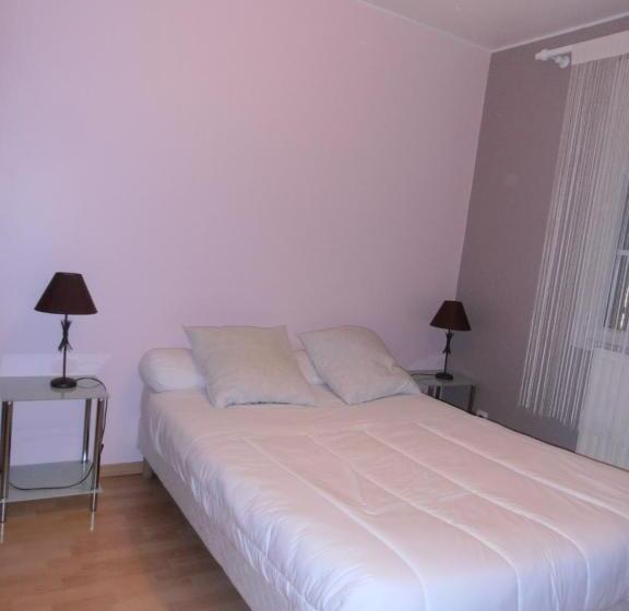 غرفة عائلية, Chambres Sous Les Vignes Du Buttois