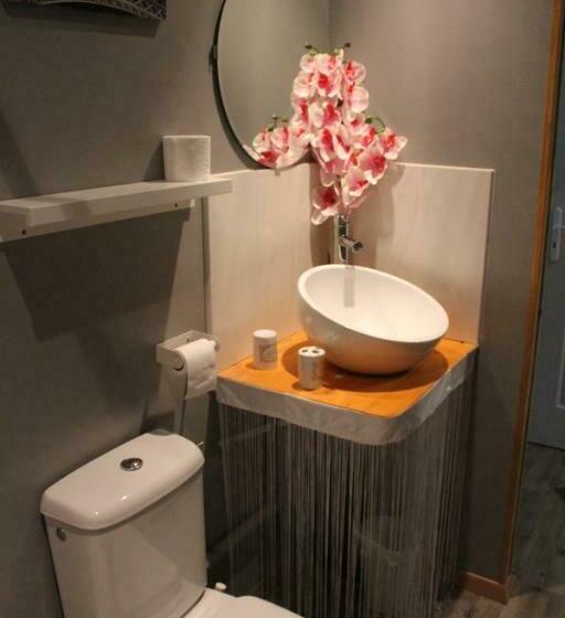 标准间, Du Cote De Lacoume