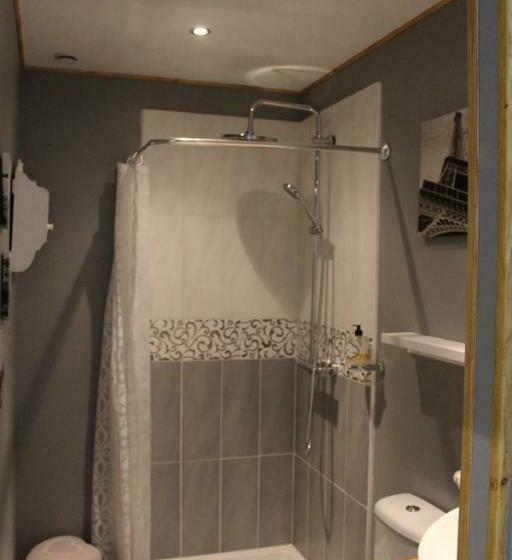 标准间, Du Cote De Lacoume