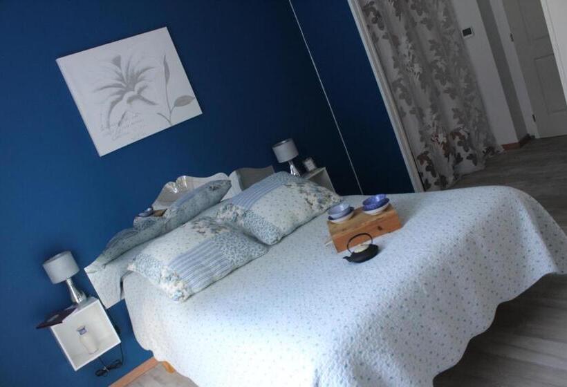 标准间, Du Cote De Lacoume