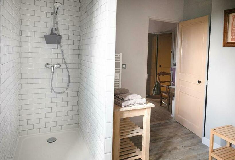 غرفة قياسية, La Maison Au Fil Du Temps