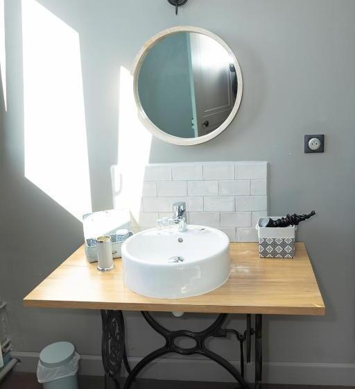 غرفة قياسية, La Maison Au Fil Du Temps