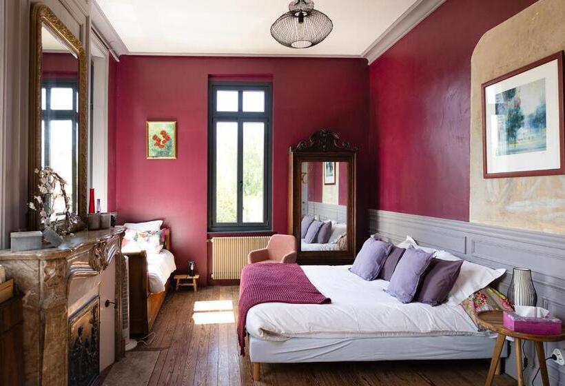 غرفة قياسية ثلاثية, La Maison Au Fil Du Temps