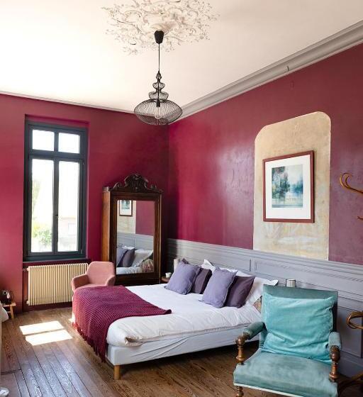 غرفة قياسية ثلاثية, La Maison Au Fil Du Temps