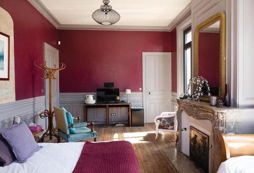 غرفة قياسية ثلاثية, La Maison Au Fil Du Temps