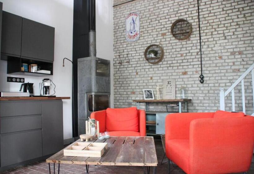 جناح مزود بجاكوزى, La Maison Au Fil Du Temps