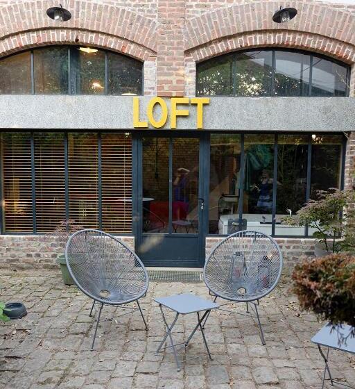 جناح مزود بجاكوزى, La Maison Au Fil Du Temps