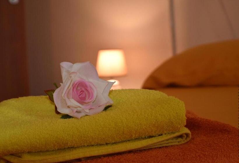 Номер Стандарт, Dolcesosta B&b