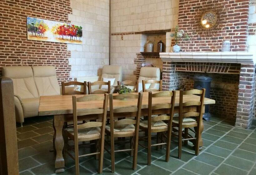 ファミリールーム, Le Chateau De Penin