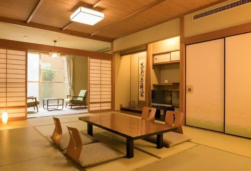 スタンダード４人部屋, Hananosato Onsen Sansuikan
