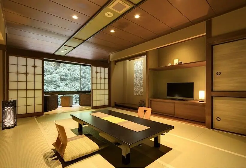 スタンダード４人部屋, Hananosato Onsen Sansuikan