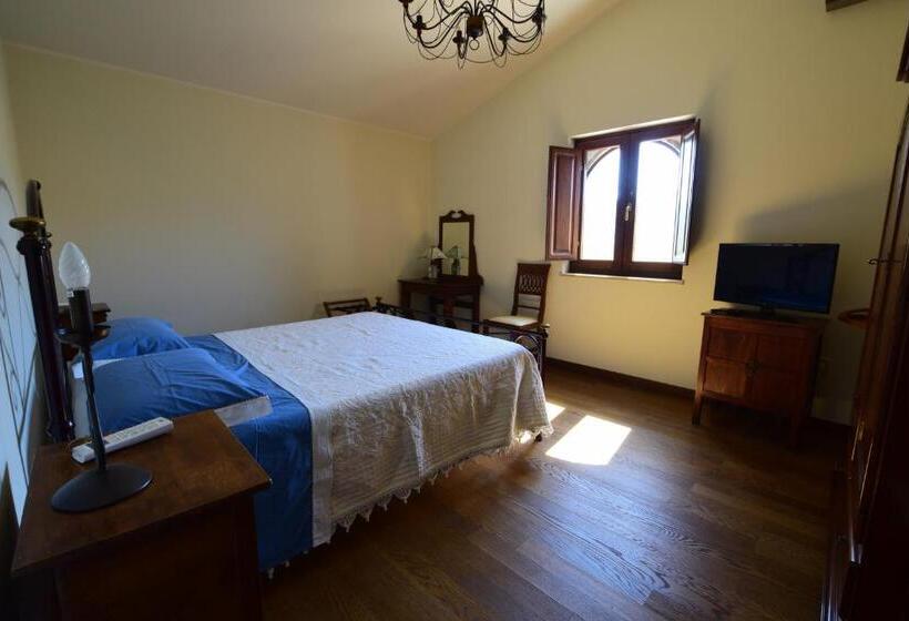 Standard room with outdoor bath, Agriturismo Trappeto Vecchio