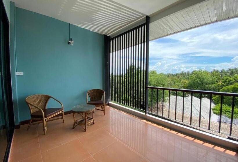 Семейный Номер, Maikaew Damnoen Resort