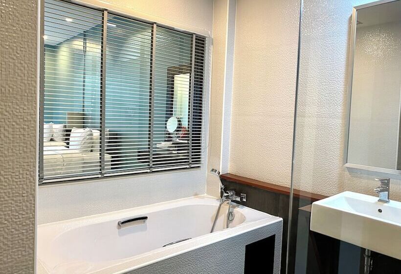 Семейный Номер, Maikaew Damnoen Resort