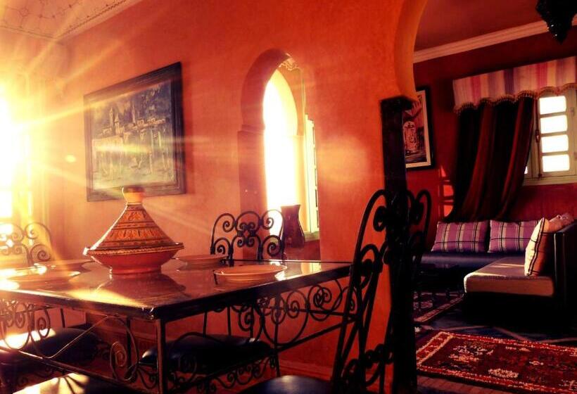 سوییت با چشم‌انداز دریا, L'arganier Solitaire