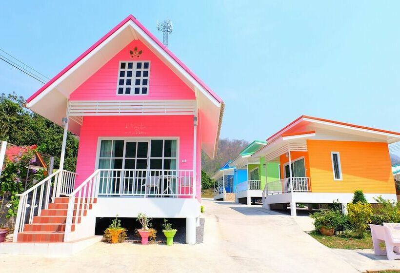 بنجلو قياسى, Baan Waraporn Resort