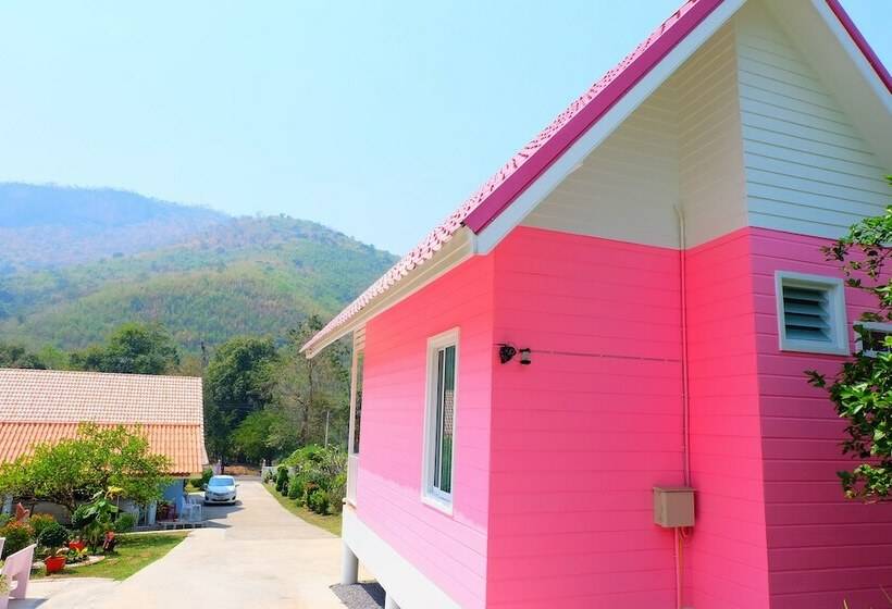 بنجلو قياسى, Baan Waraporn Resort