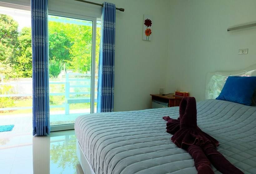 بنجلو قياسى, Baan Waraporn Resort