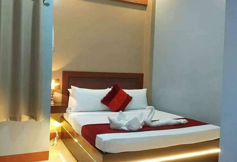 اتاق لوکس, Elizabeth