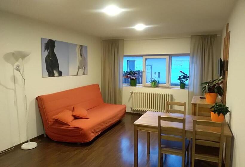 Апартаменты 1 Спальня, Zoopark Zelčín