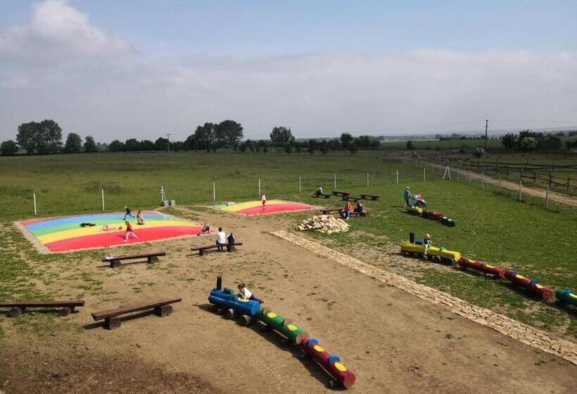 Апартаменты 1 Спальня, Zoopark Zelčín