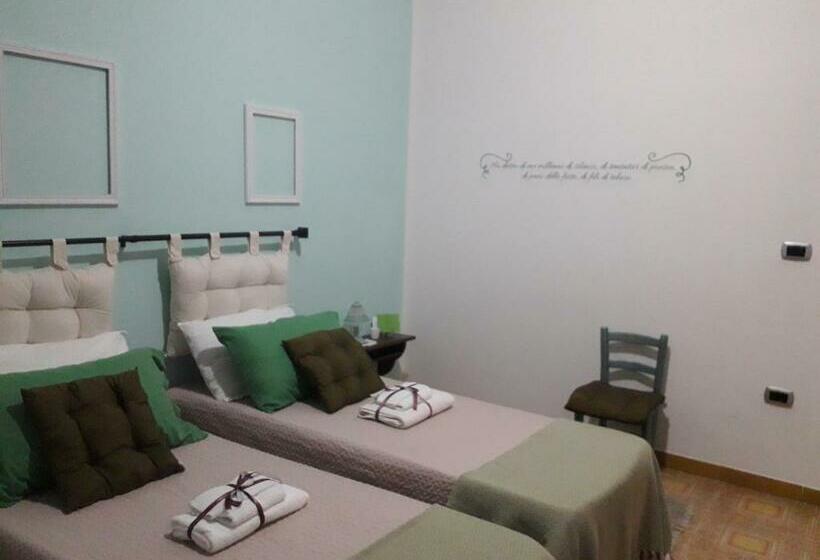 带共用浴室的标准房间, La Collina Dei Ciliegi