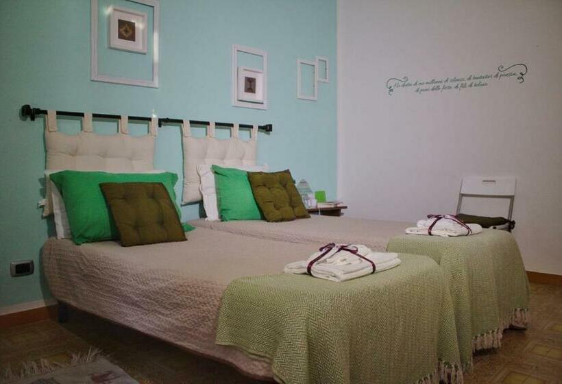 带共用浴室的标准房间, La Collina Dei Ciliegi