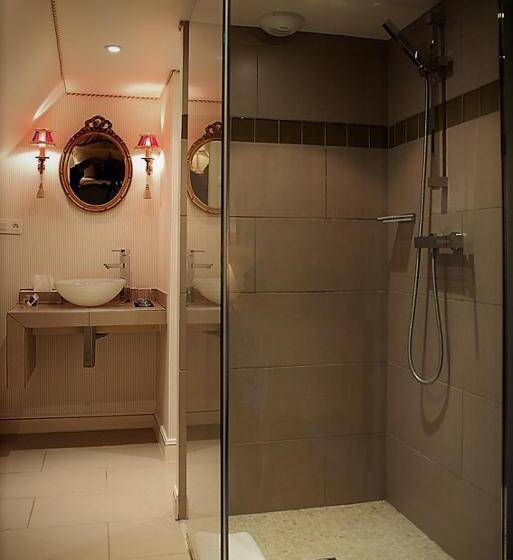 スタンダードルーム, Le Manoir De Maucartier