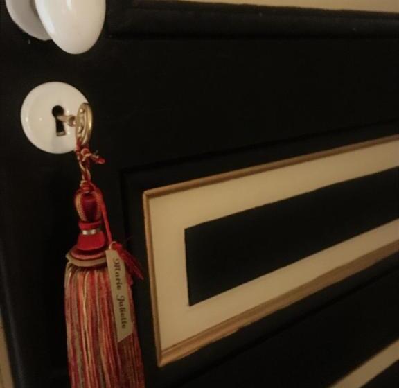 スタンダードルーム, Le Manoir De Maucartier