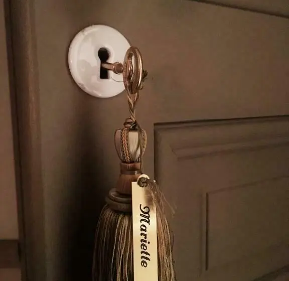 スタンダードルーム, Le Manoir De Maucartier