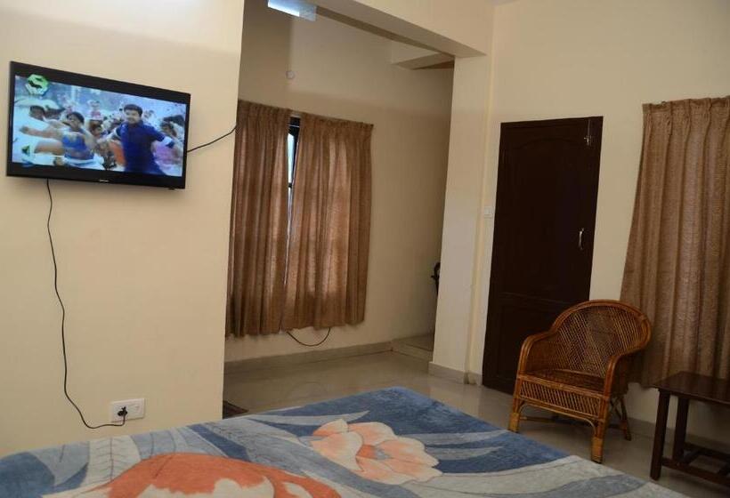 디럭스 룸, Jays Inn