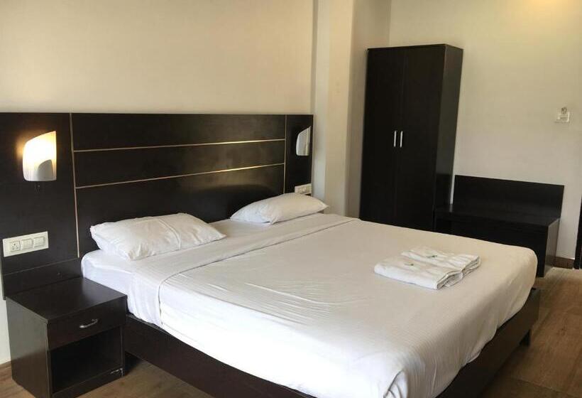 스탠다드 룸 킹사이즈 침대, Jays Inn