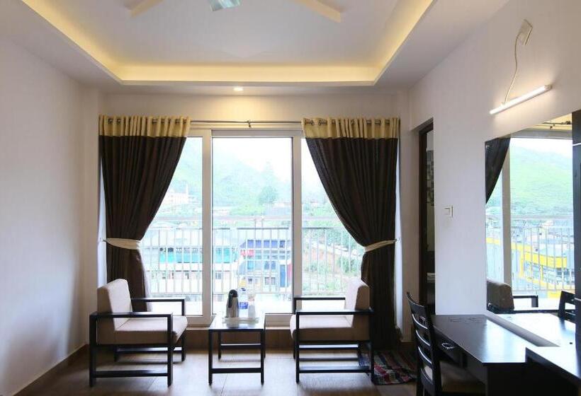 스탠다드 룸 킹사이즈 침대, Jays Inn