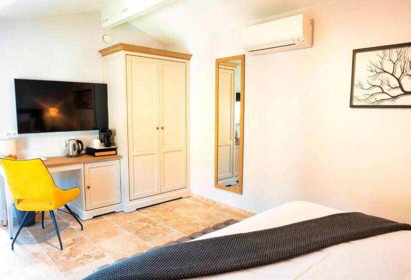 Номер Стандарт, Domaine Ribiera, Hotel 5 Etoiles, Spa & Golf Forcalquier