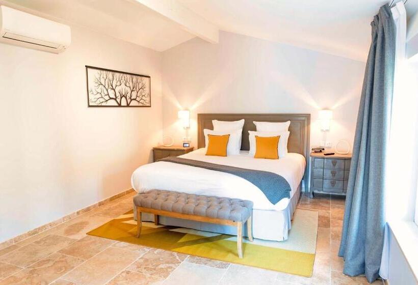 Номер Стандарт, Domaine Ribiera, Hotel 5 Etoiles, Spa & Golf   Forcalquier