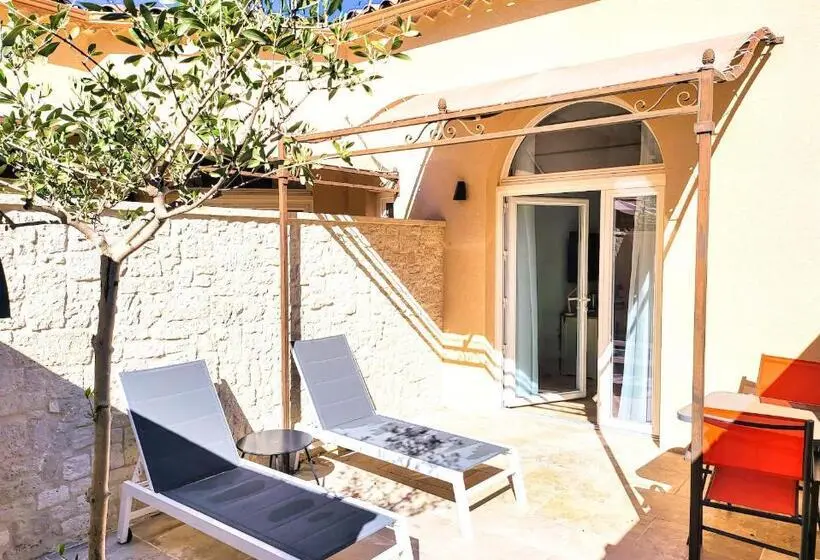 キングサイズベッドのスーペリアルーム, Domaine Ribiera, Hotel 5 Etoiles, Spa & Golf   Forcalquier