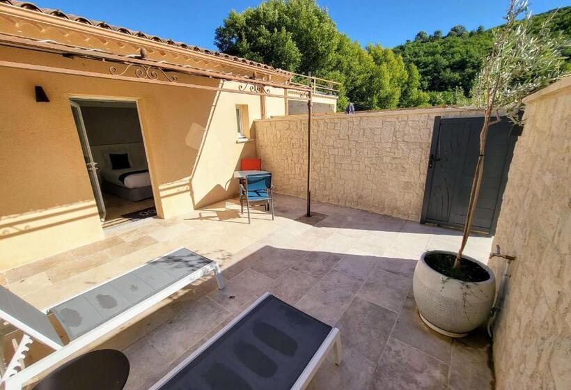 Номер Deluxe, Domaine Ribiera, Hotel 5 Etoiles, Spa & Golf   Forcalquier