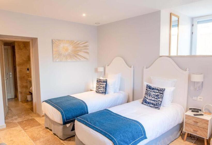 Номер Deluxe, Domaine Ribiera, Hotel 5 Etoiles, Spa & Golf Forcalquier