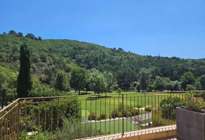 キングサイズベッドのスタンダードルーム, Domaine Ribiera, Hotel 5 Etoiles, Spa & Golf   Forcalquier