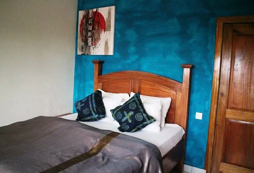 ダブルベッドスタンダードルーム, Accra Royal Castle Apartments & Suites