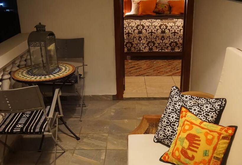 سوئیت رویال, Accra Royal Castle Apartments & Suites