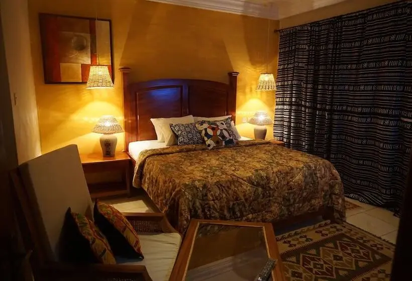 ガーデンビュースイート, Accra Royal Castle Apartments & Suites