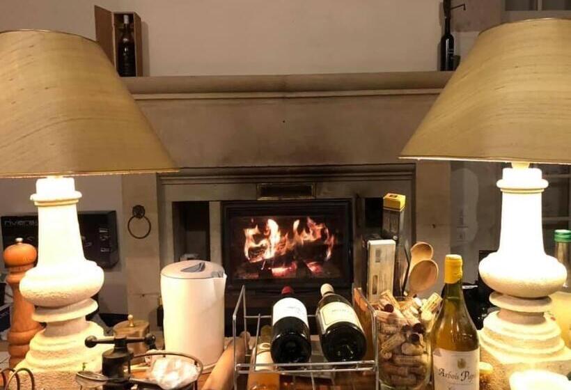 شقة غرفة واحدة, Chateau De Mazelieres