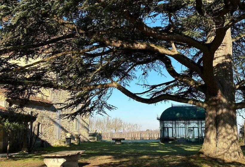 شقة غرفة واحدة, Chateau De Mazelieres