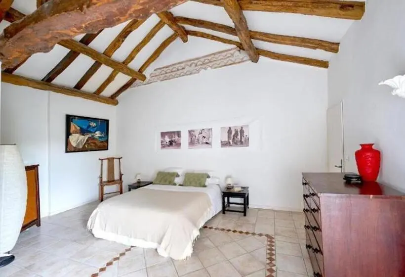 プールの見える１ベッドルームアパートメント, Chateau De Mazelieres