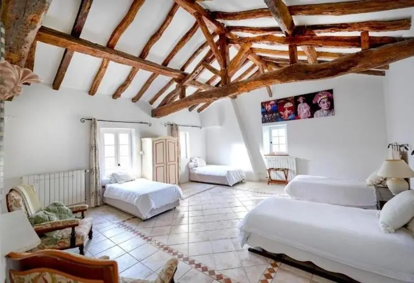 プールの見える１ベッドルームアパートメント, Chateau De Mazelieres